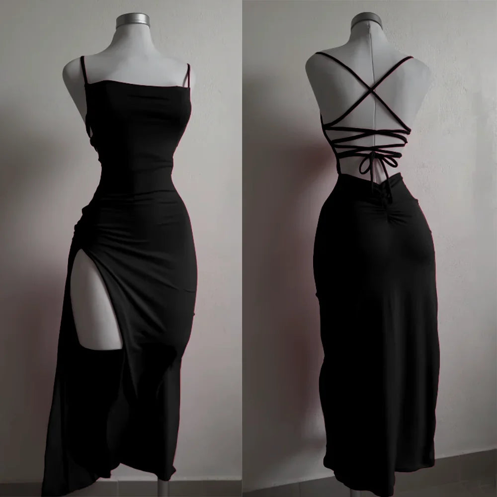 Minivestido Ajustado con Cuello Halter