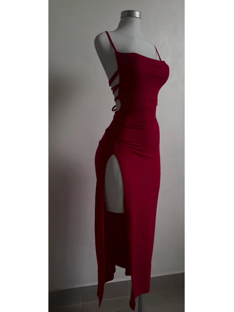 Minivestido Ajustado con Cuello Halter