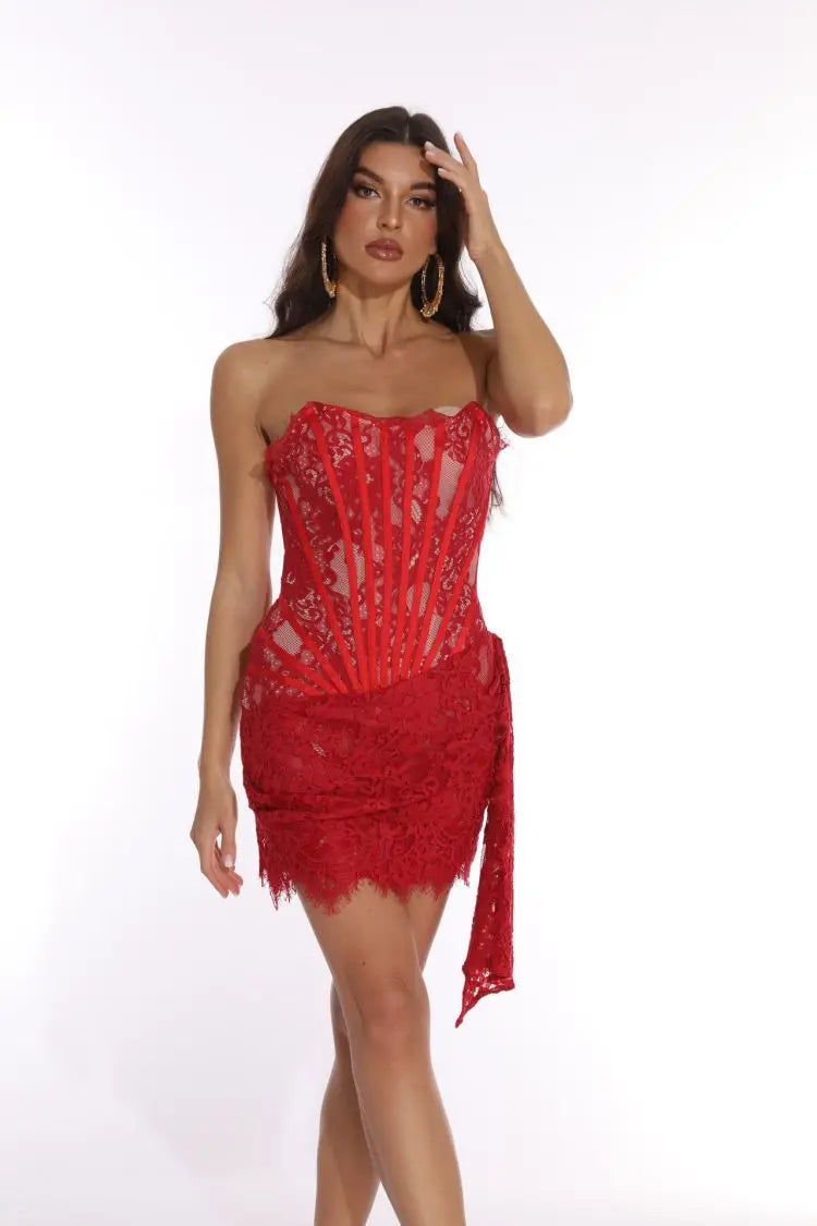 Vestido de Noche Strapless con Encaje