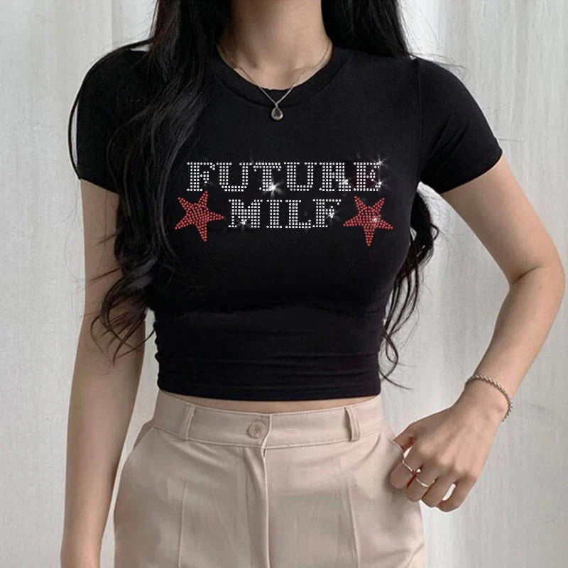 Camiseta con Estrellas y Letras de Strass